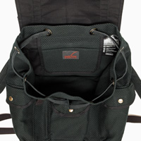 backpack バックパック　黒　間口も広くものが入れやすいです
